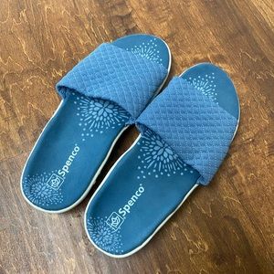 Size 8.5 Spenco Memory Foam Slides